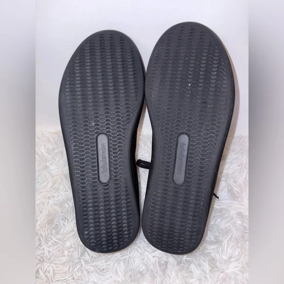 Lululemon Women's Cityverse Sneaker - Picture 10 of 10